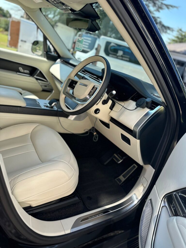 range rover interior after deep clean – Mobile Detailing in Essex